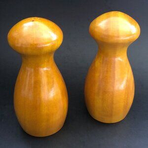 Mushroom Shaped Wood Salt & Pepper Shakers Vintage MCM Décor